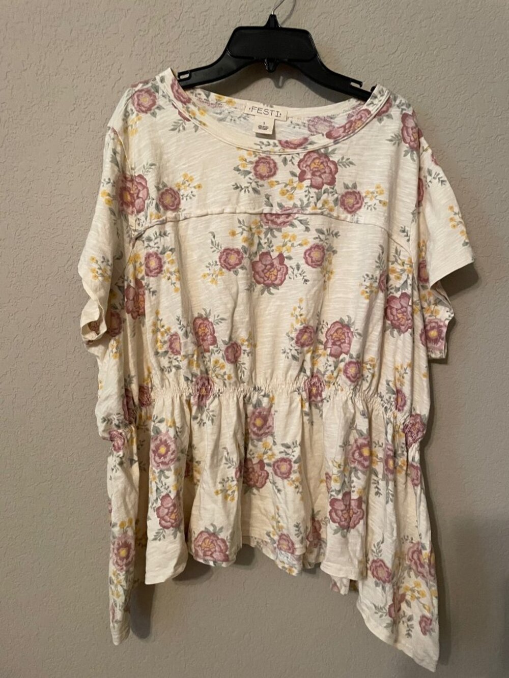 FESTI by Torrid Smocked Tee Floral Boho Festival Flowy Sz 1 Plus